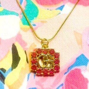 New Gucci Zipper Pull Pink Heart Necklace